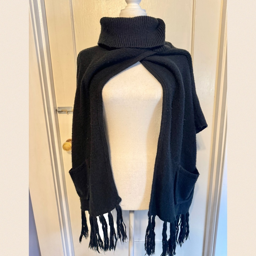 Steve Madden Black Knit Sweater